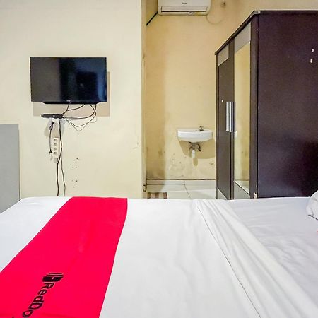 Reddoorz At Graha 99 Simomulyo Hotel Surabaya Exterior photo