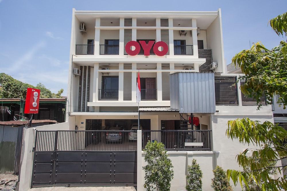 Reddoorz At Graha 99 Simomulyo Hotel Surabaya Exterior photo